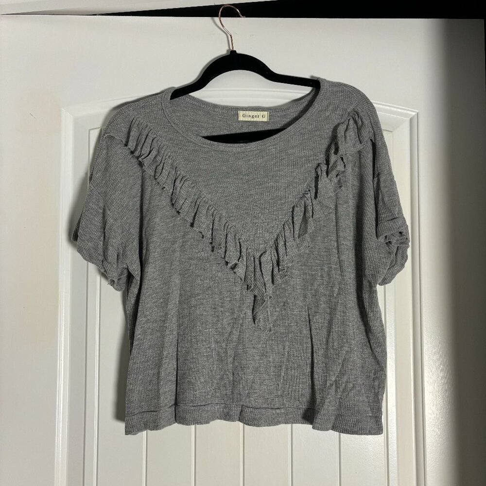 Ginger G Grey Ruffled Short Sleeve Top Medium